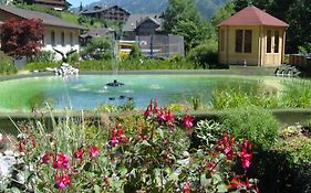 Vista Resort Hostel